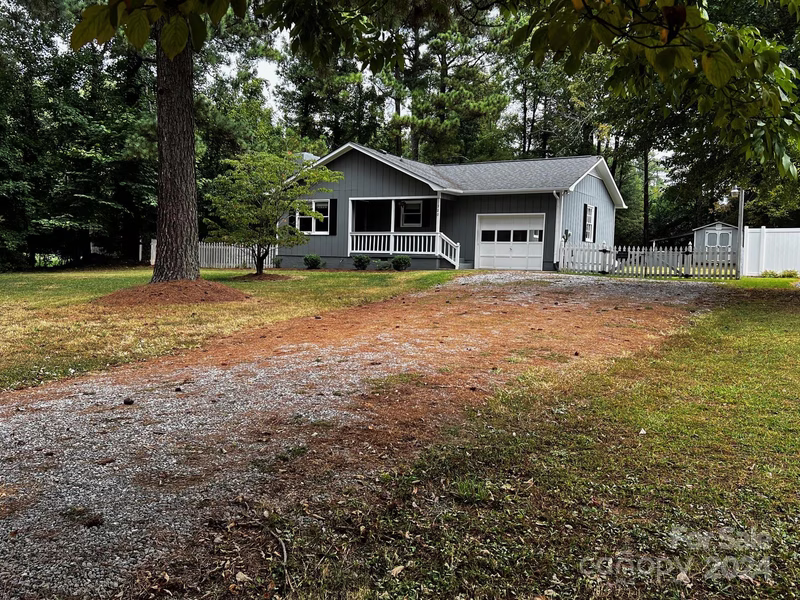 Property image 3 at 320 Chuckwood Road, Mooresville, NC 28117