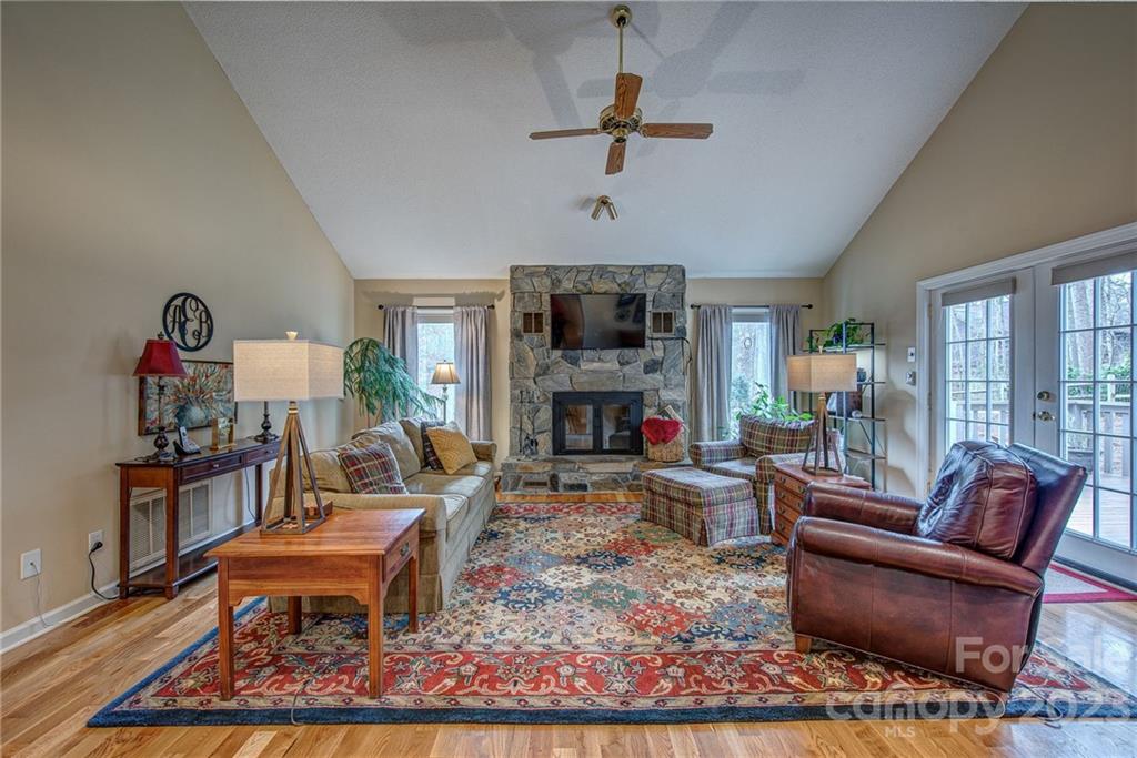 Property image 5 of 2704 Wimbledon Drive in Southampton, Gastonia, NC 28056