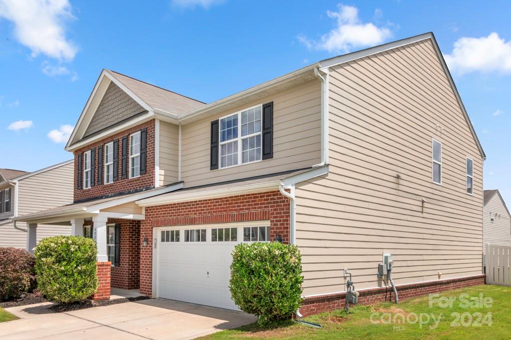 Property image 3 of 4008 Singletree Lane in Fieldstone Farm, Indian Trail, NC 28079
