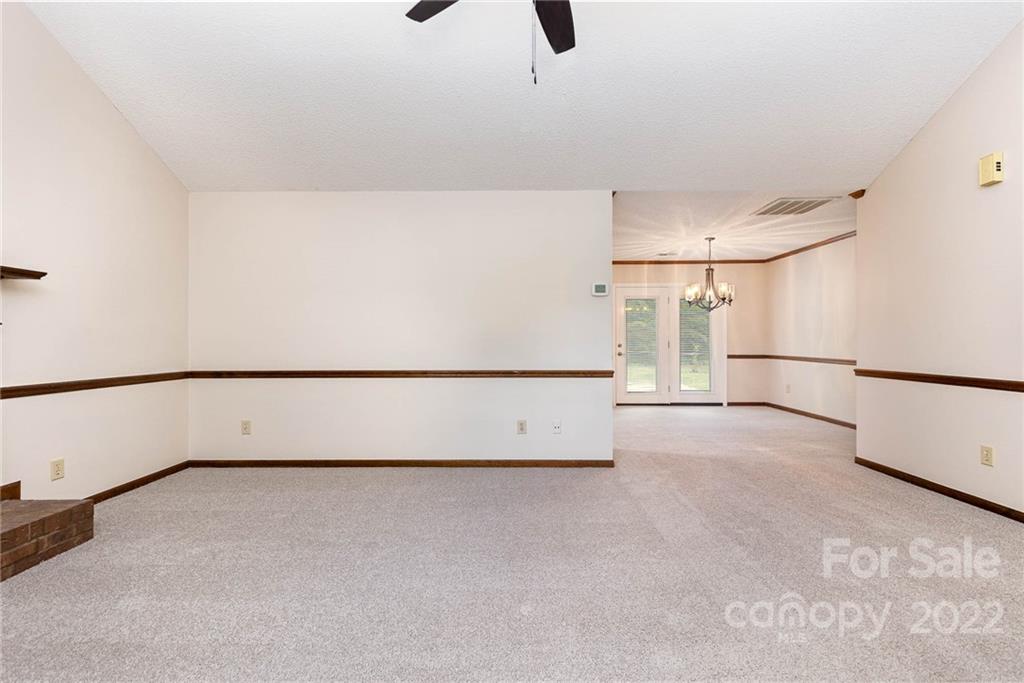 Property image 5 of 408 Iredell Court in Governors Square, Gastonia, NC 28054