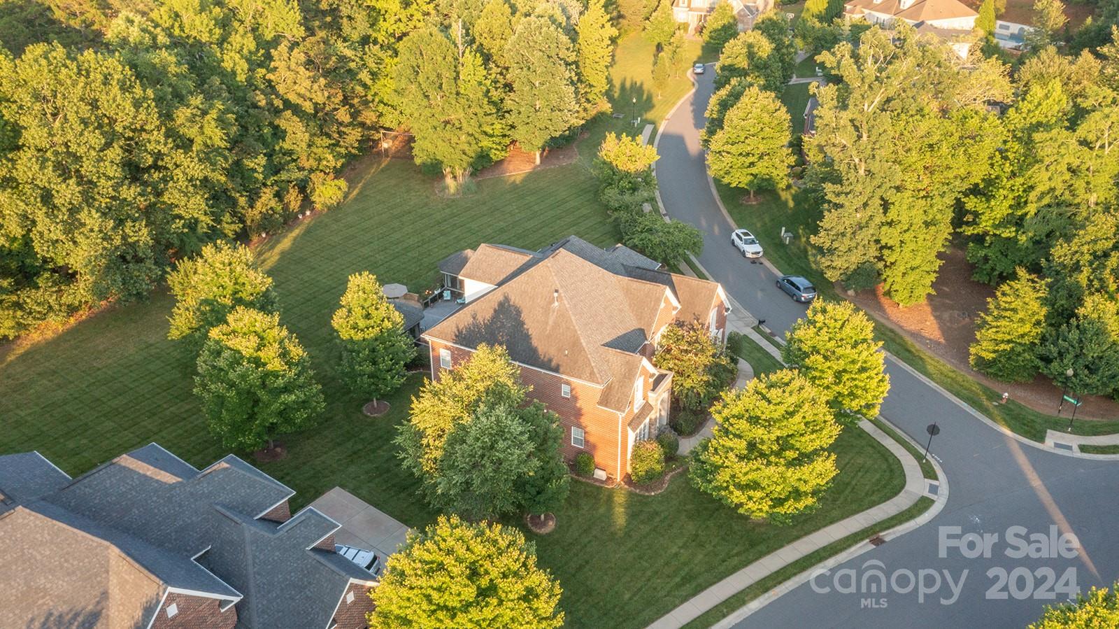 Property image 3 of 301 Wild Laurel Court in Hollister, Waxhaw, NC 28173