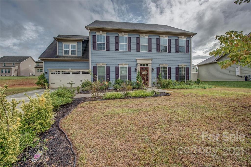 Property image 2 of 833 Westerland Court in Rosegate, Gastonia, NC 28056