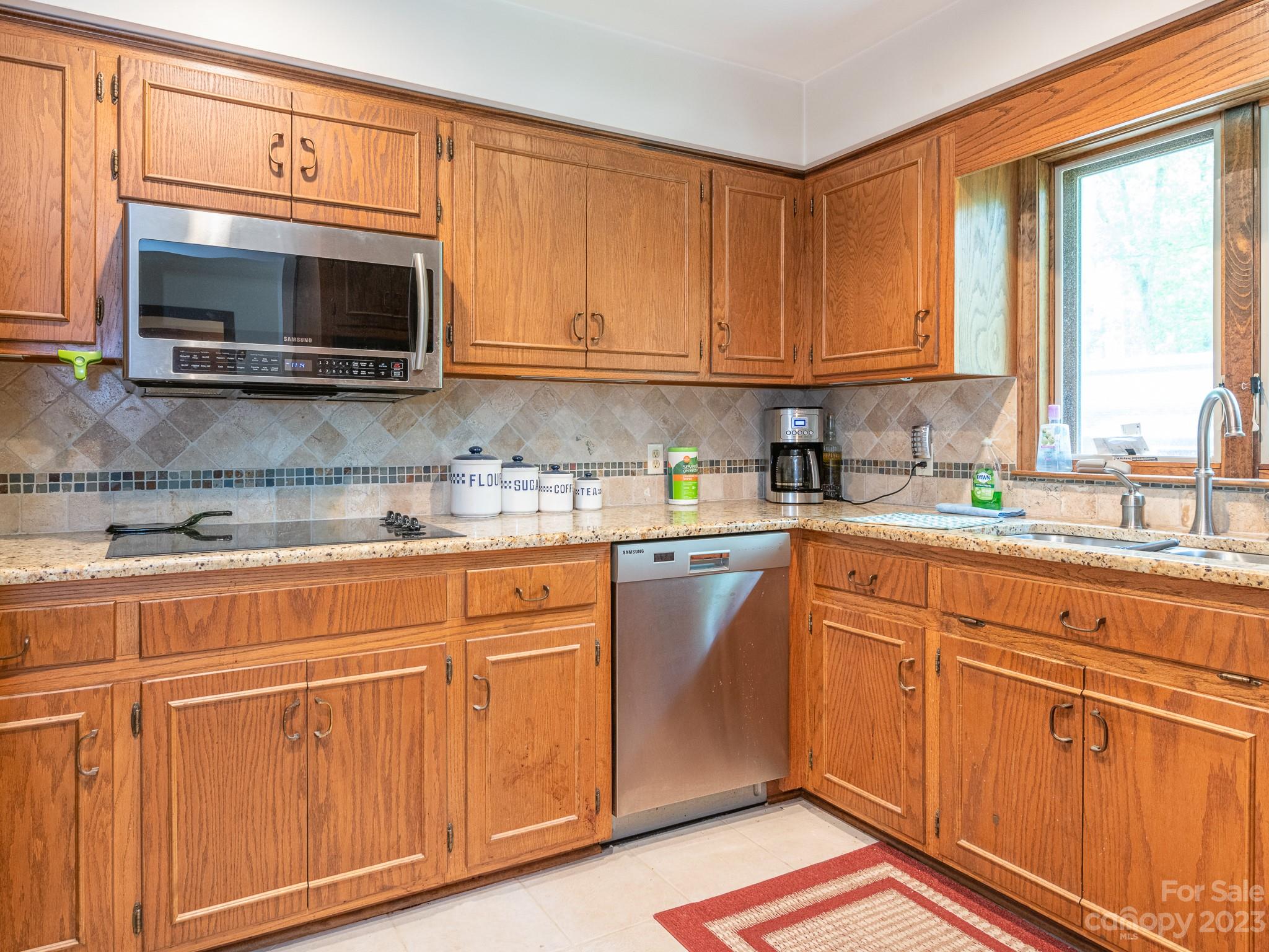 Property image 3 of 229 Cari Lane in Mandy Plantation, Matthews, NC 28104