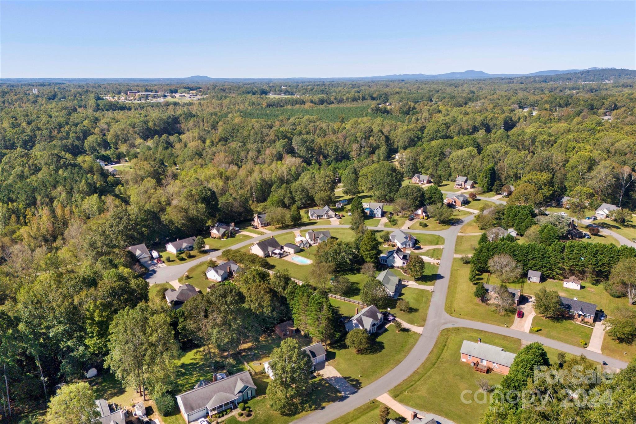 Property image 3 of 308 Cape Breton Trail in Keltic Meadows, Gastonia, NC 28056