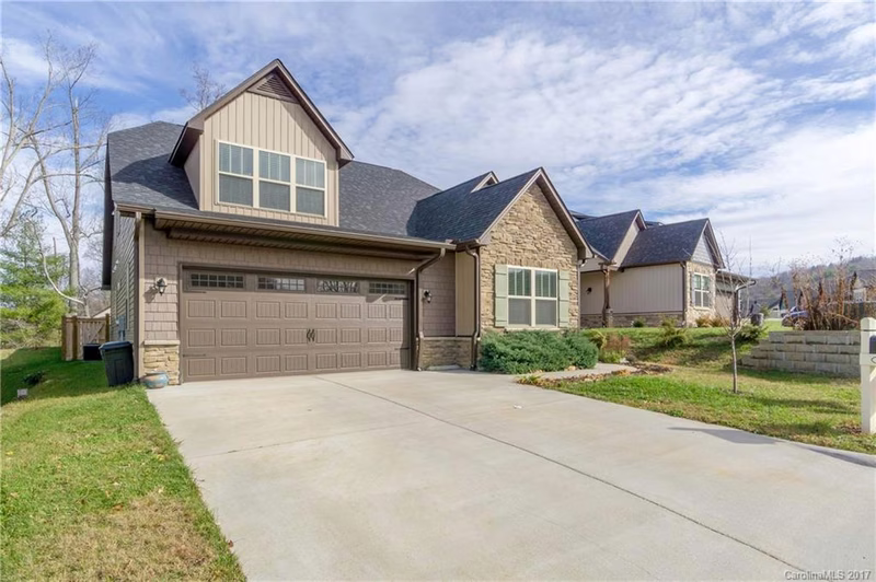 Property image 2 at 43 Onteora Oaks Drive, Asheville, NC 28803