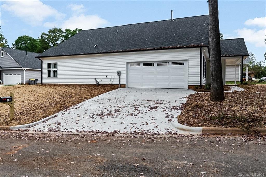 Property image 4 of 208 Dakota Street in Brookdale, Kannapolis, NC 28083