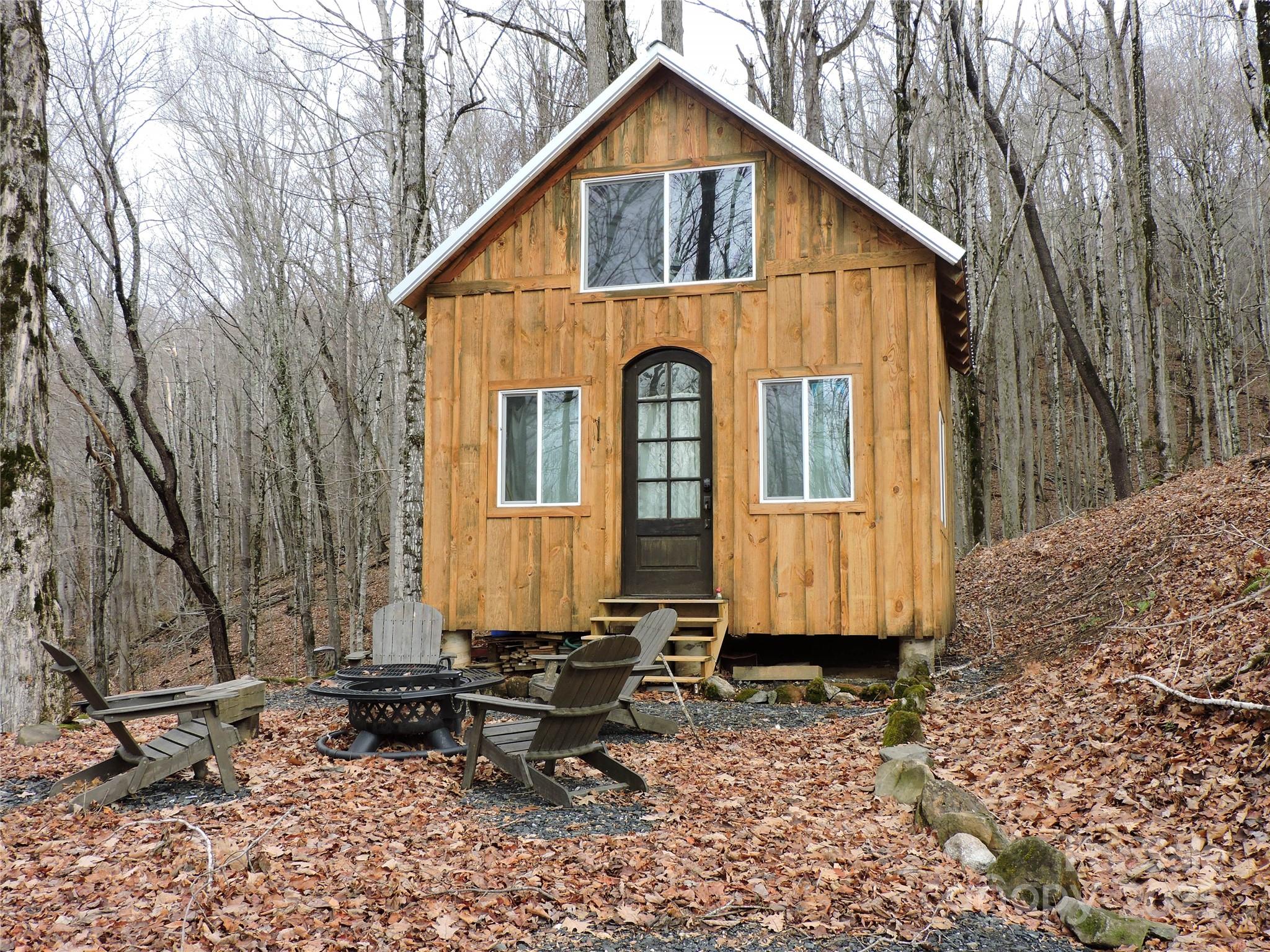 Property image 2 of 191 Bens Bend in Amber Ranches, Bakersville, NC 28705
