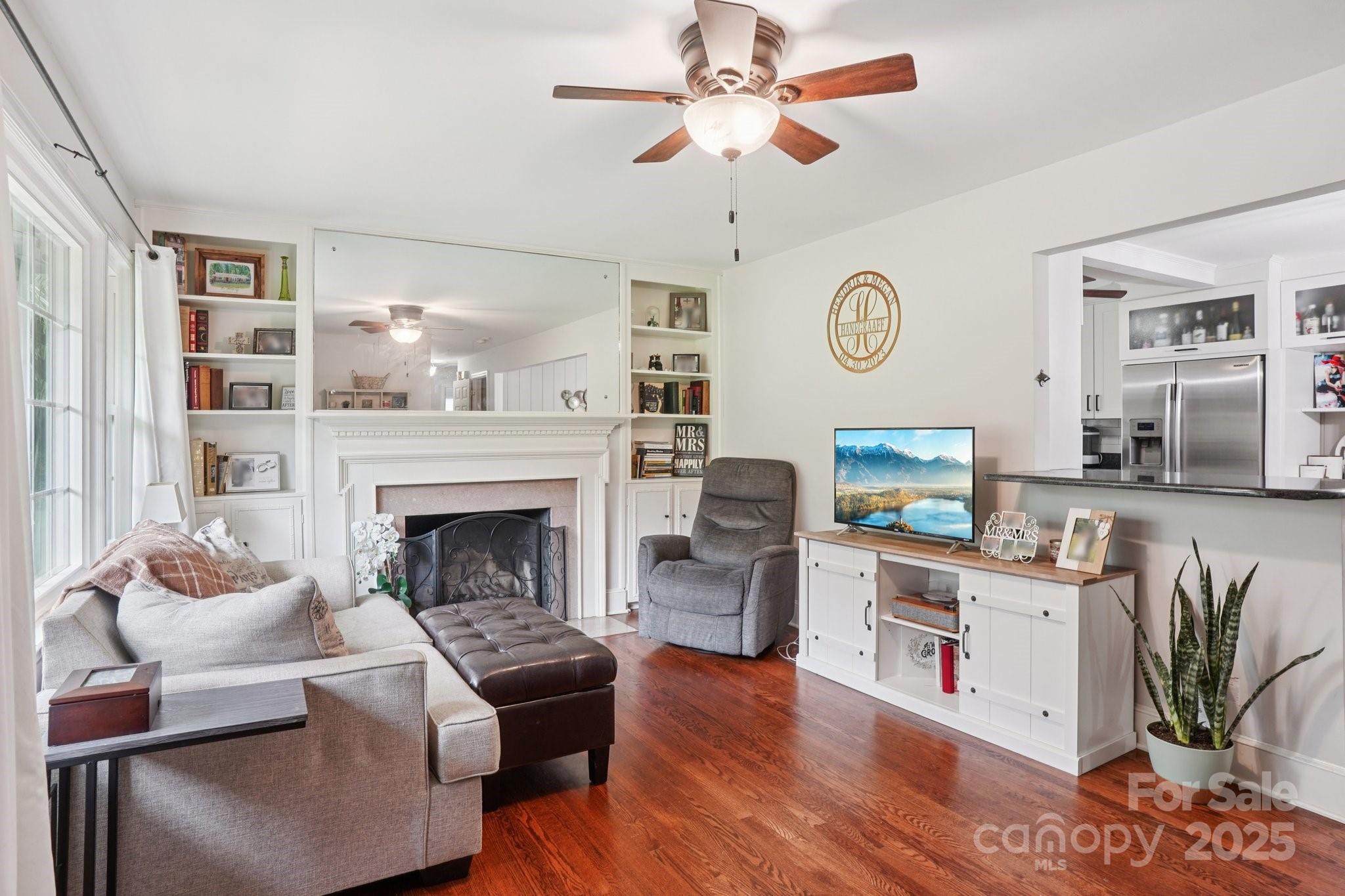 Property image 2 of 1527 Burnley Road in Starmount, Charlotte, NC 28210