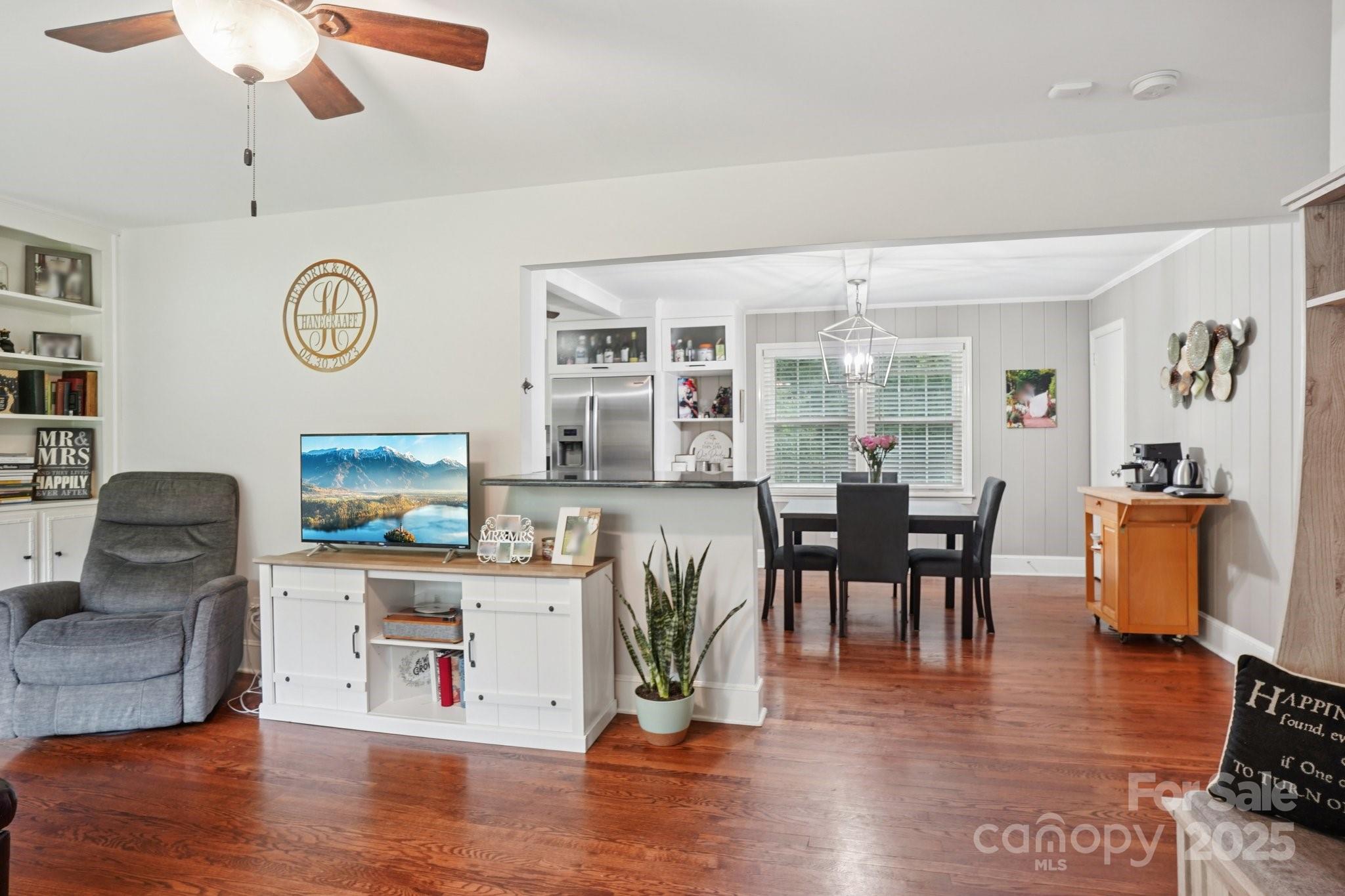 Property image 3 of 1527 Burnley Road in Starmount, Charlotte, NC 28210