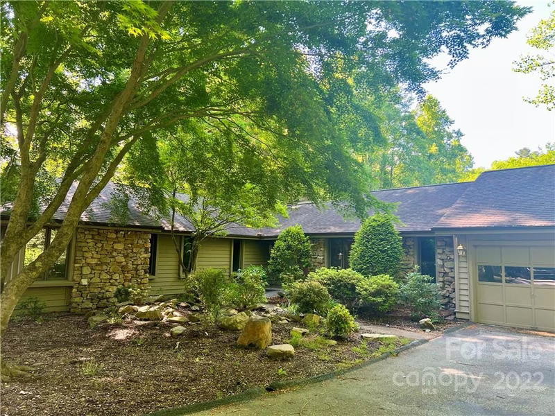 112 Camellia Way