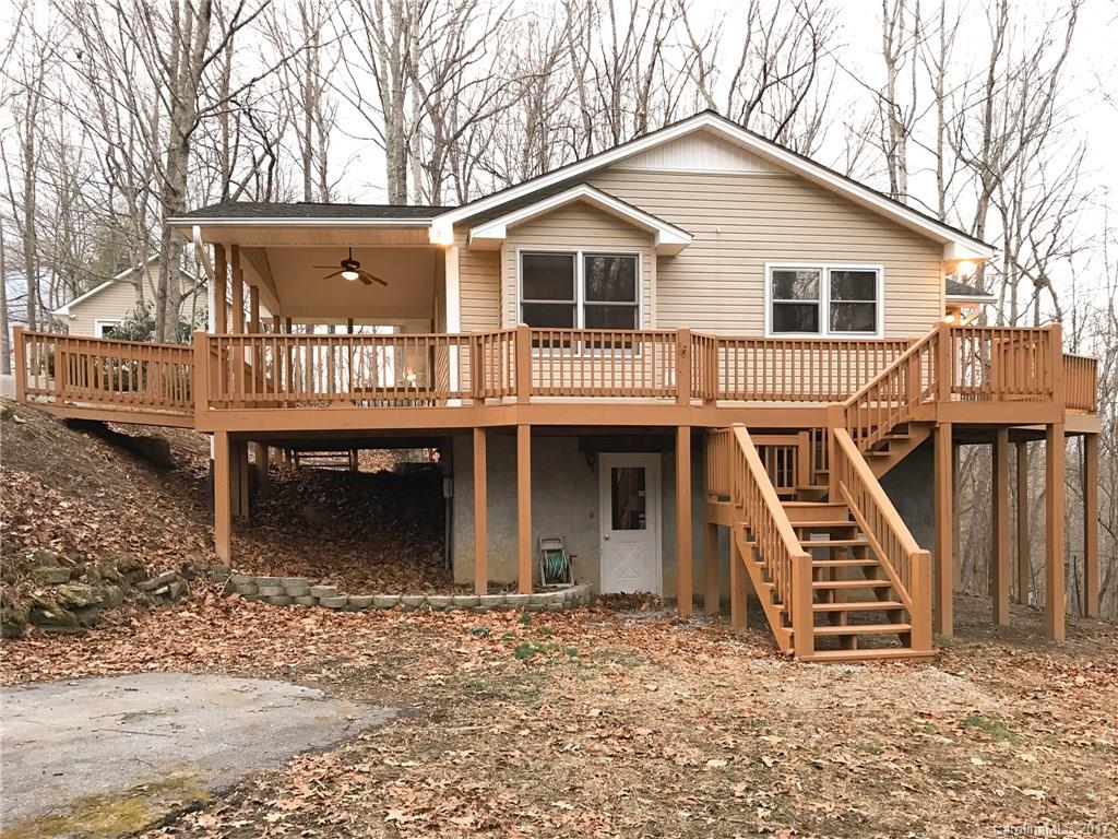Property image 2 of 180 Ravenwood Lane in Ravenwood Forest, Horse Shoe, NC 28742