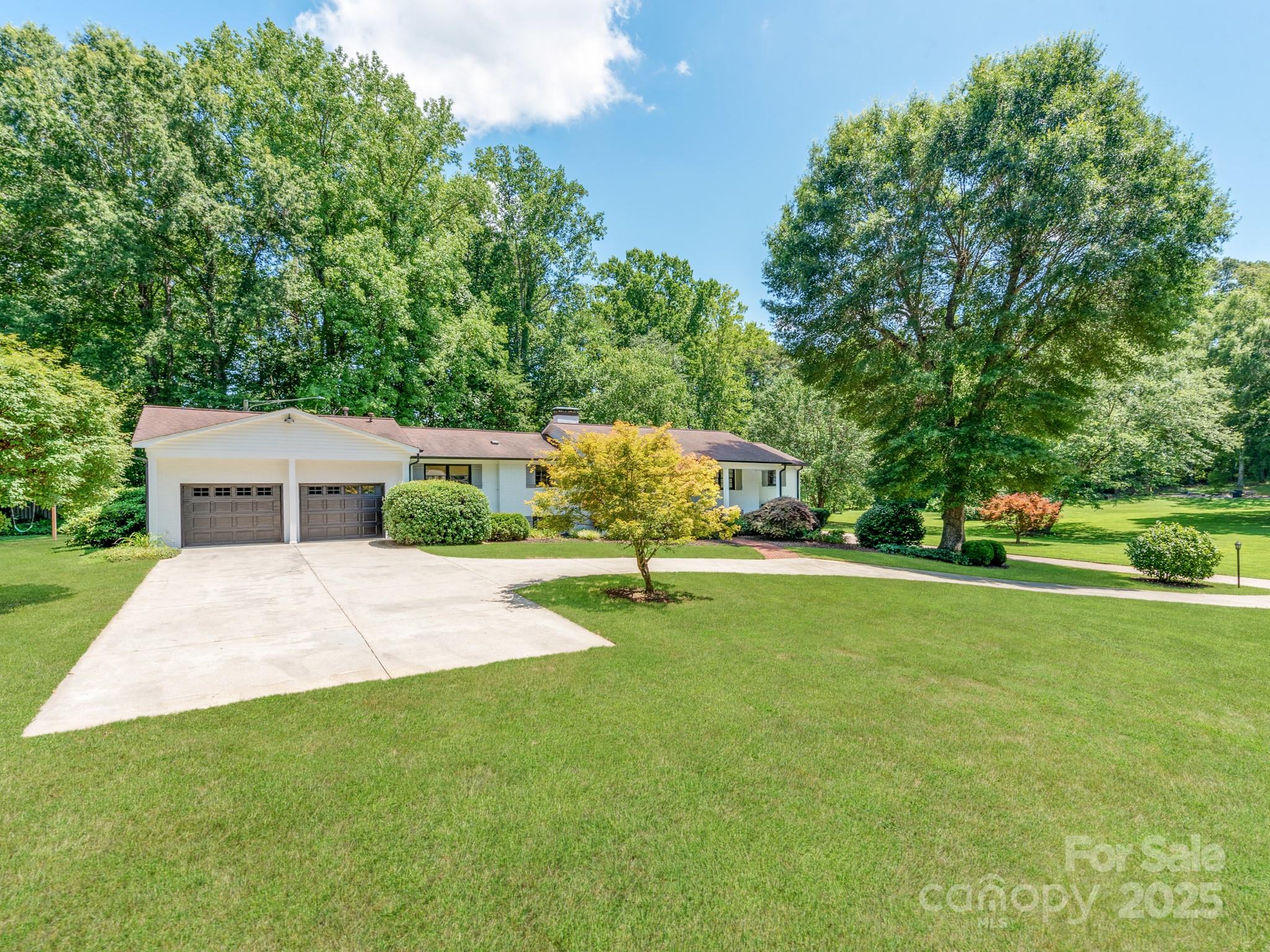 Property image 3 of 607 W School Street in Carolina Terraces, Maiden, NC 28650