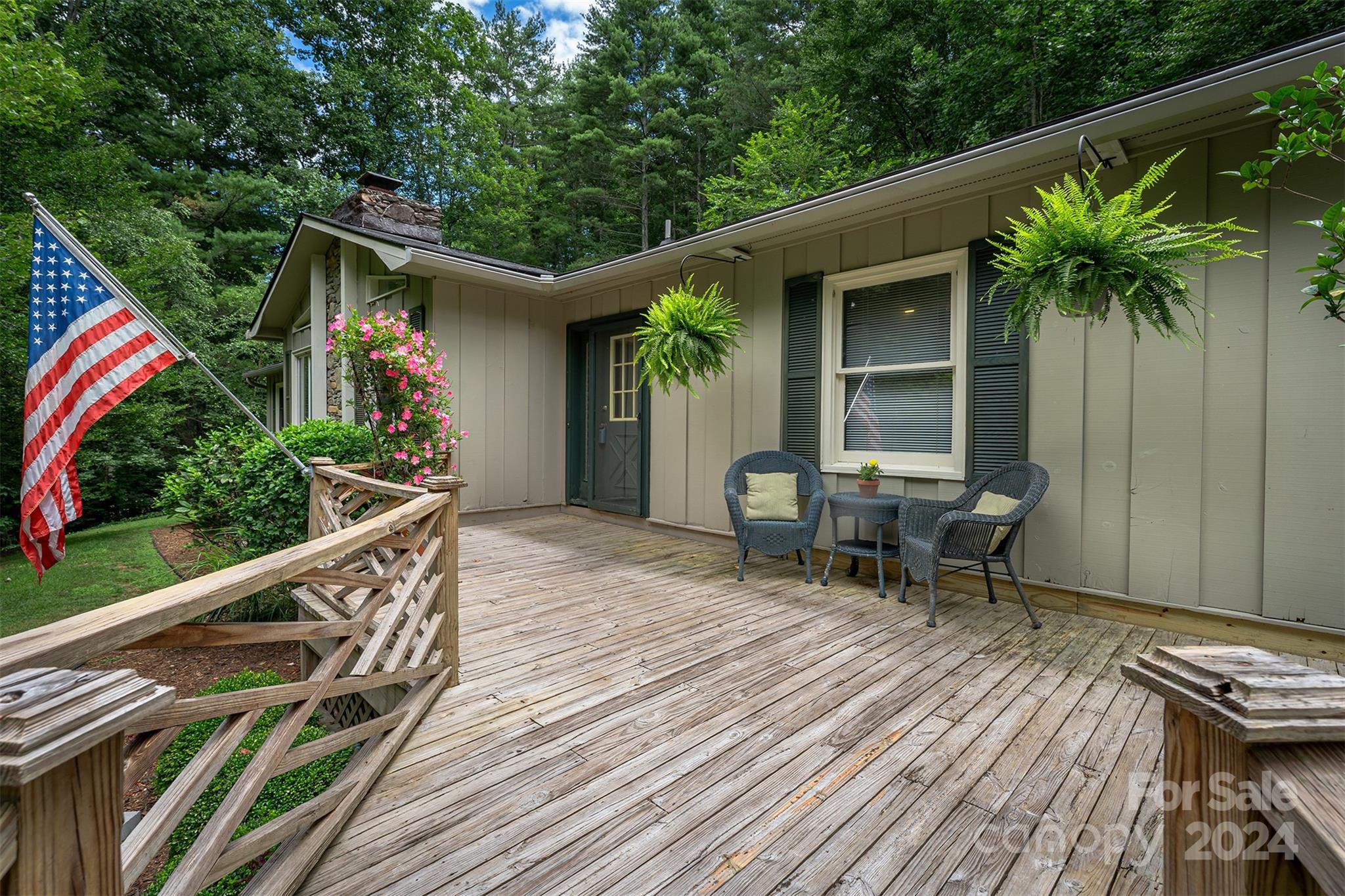 Property image 3 of 145 Larchmont Drive in Tamarac, Hendersonville, NC 28791