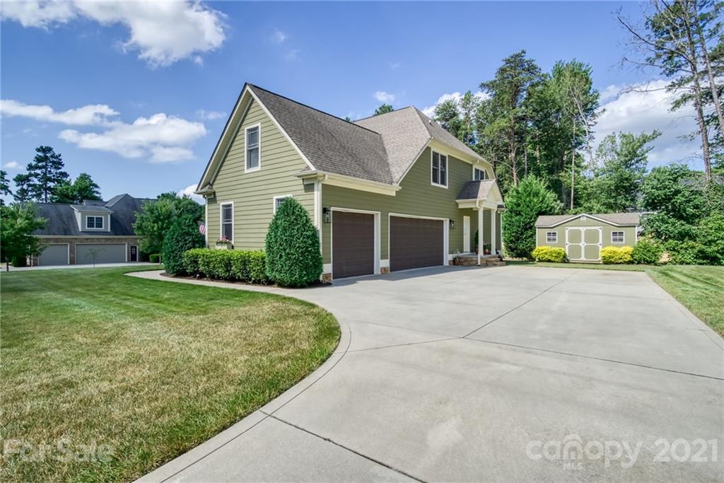 Property image 3 of 257 Woodstream Circle in Norman Woods, Mooresville, NC 28117
