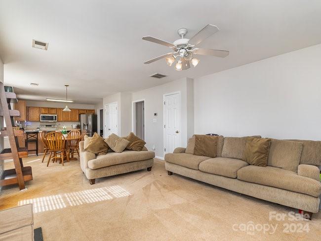 Property image 4 of 2108 Ballingarry Drive in Taras Trace, Statesville, NC 28625