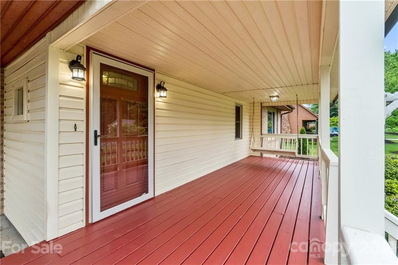 Property image 3 at 5366 Stonewood Drive, Hickory, NC 28602