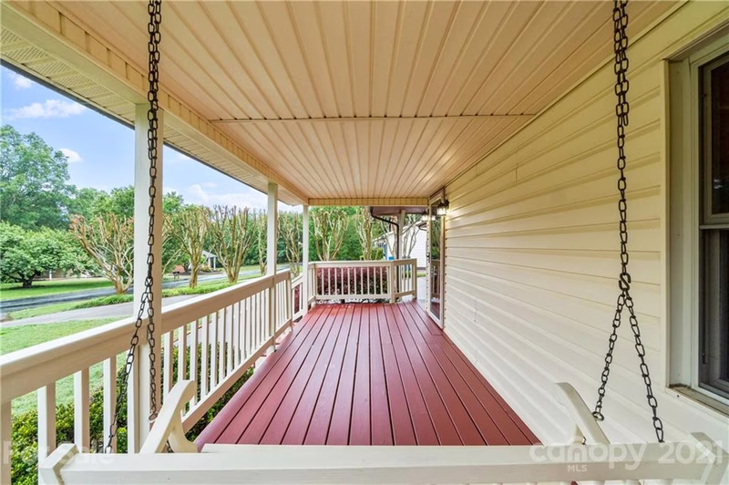 Property image 4 at 5366 Stonewood Drive, Hickory, NC 28602