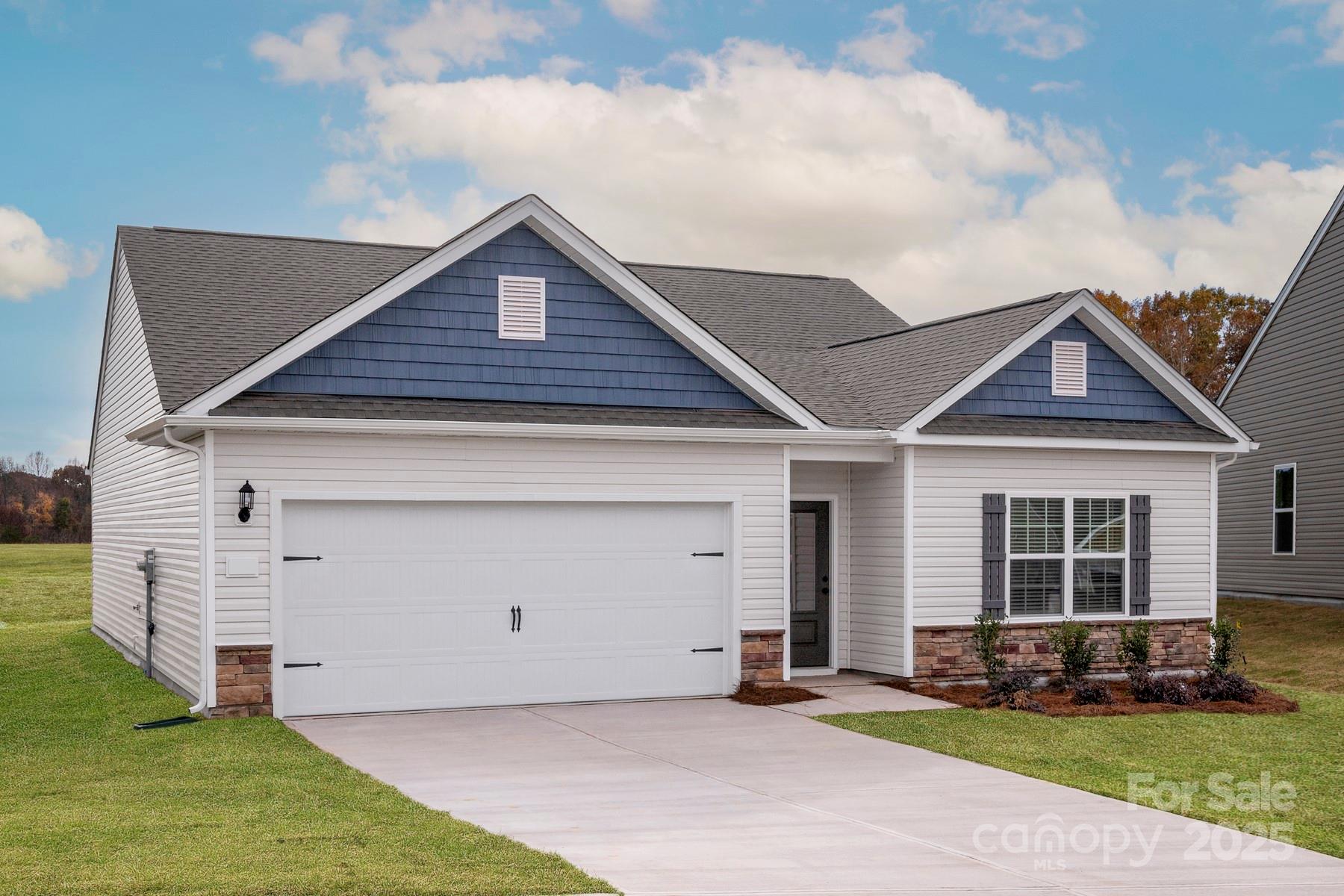 Property image 2 of 3475 Saddlebred Drive in Stagecoach Station, Gastonia, NC 28052