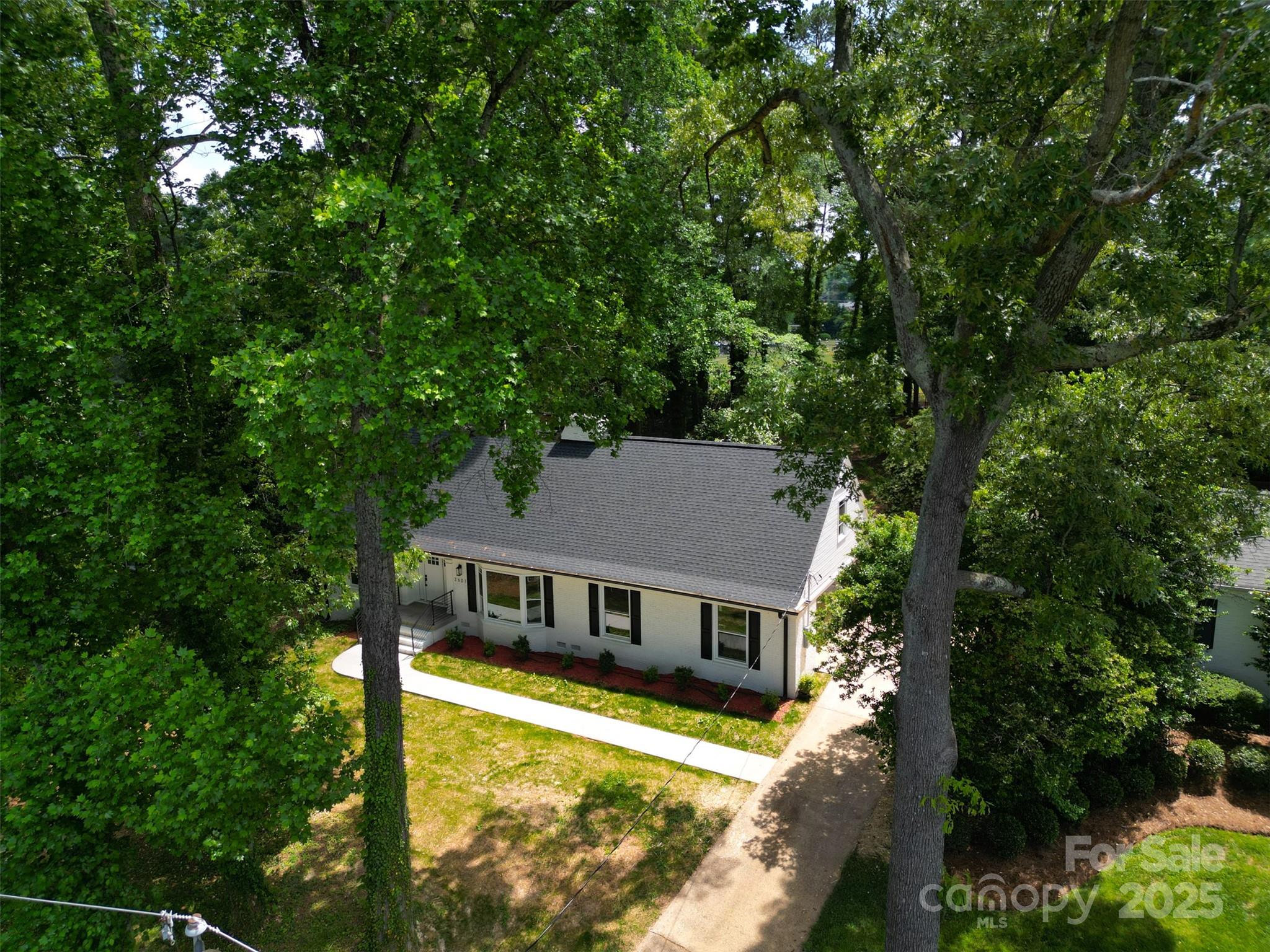 Property image 3 of 2601 Pinewood Road in Armstrong Park, Gastonia, NC 28054