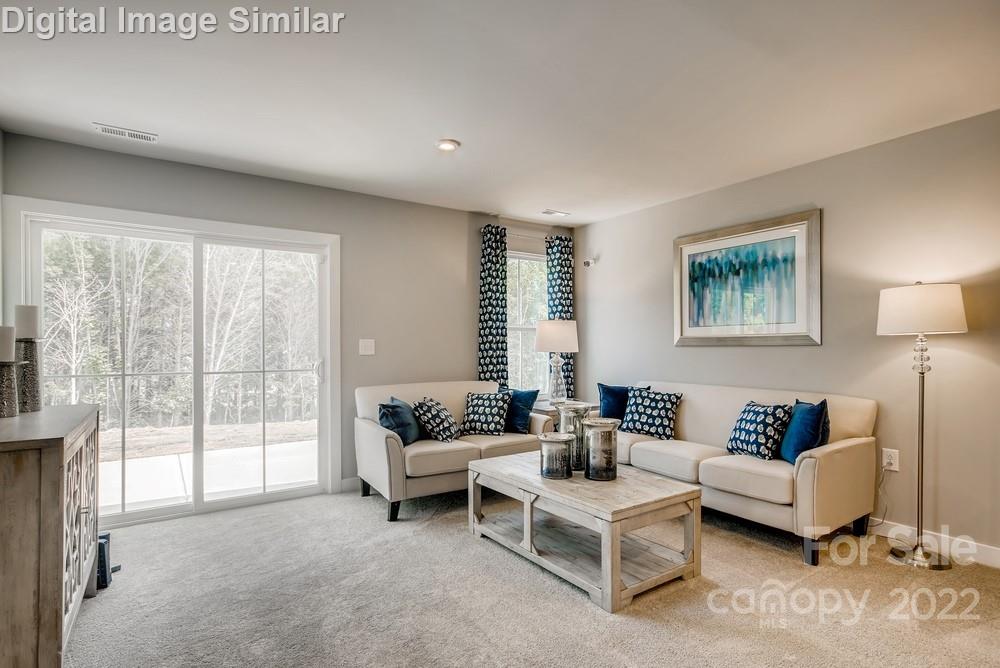 Property image 4 of 2204 Goldwood Drive in Woodgrove, Charlotte, NC 28215