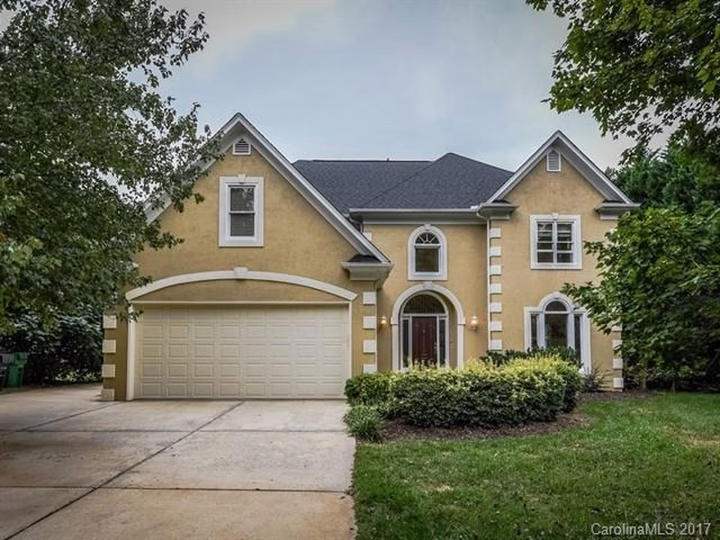 609 River Oaks Lane