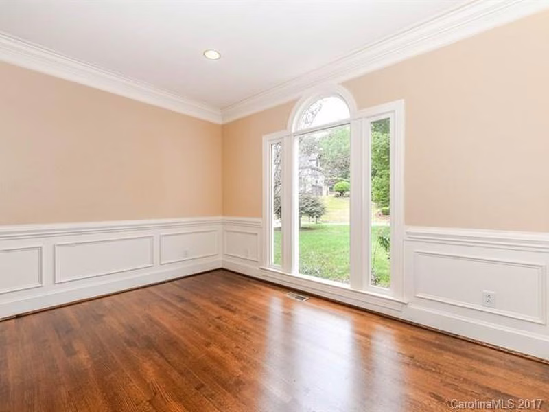Property image 4 at 609 River Oaks Lane, Charlotte, NC 28226