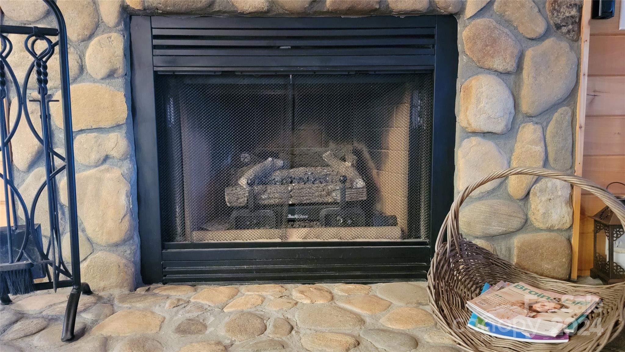 Property image 5 of 21 Shady Side Drive in Riverwalk, Burnsville, NC 28714