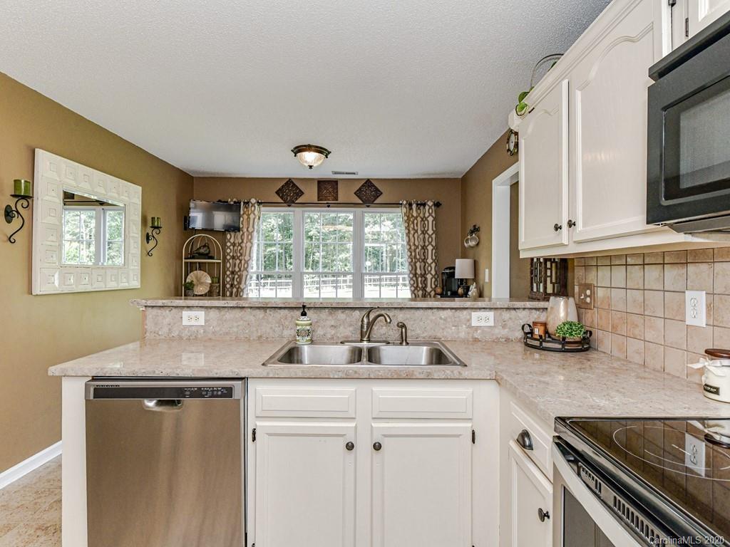 Property image 5 of 3131 Leicester Drive in Buckingham, Matthews, NC 28104