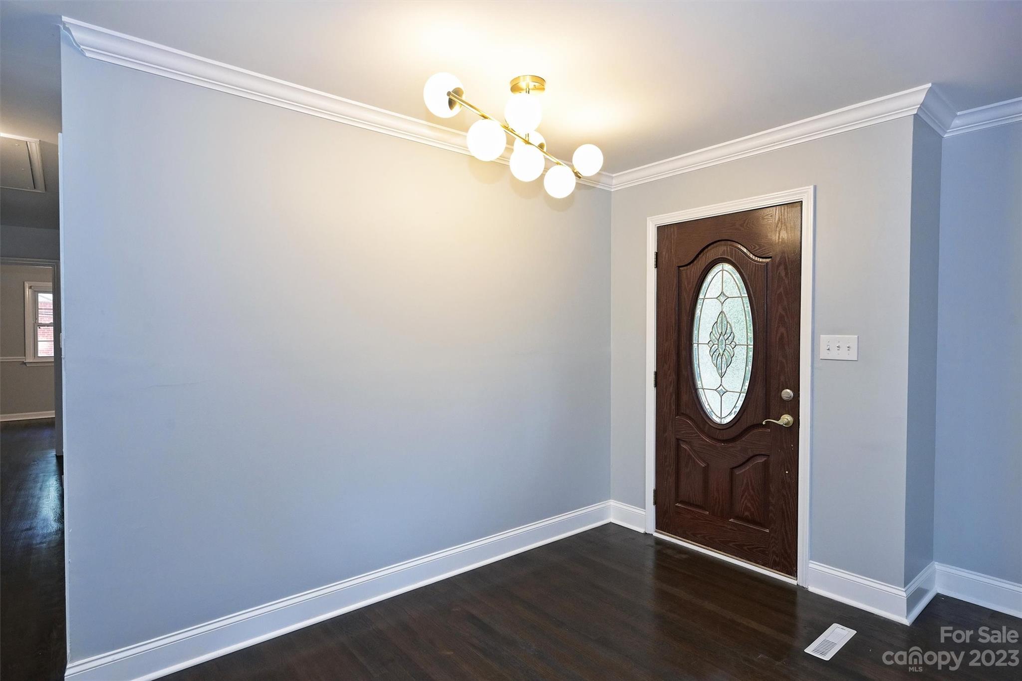 Property image 2 of 1000 Creekbriar Avenue in Sherwood Forest, Gastonia, NC 28054