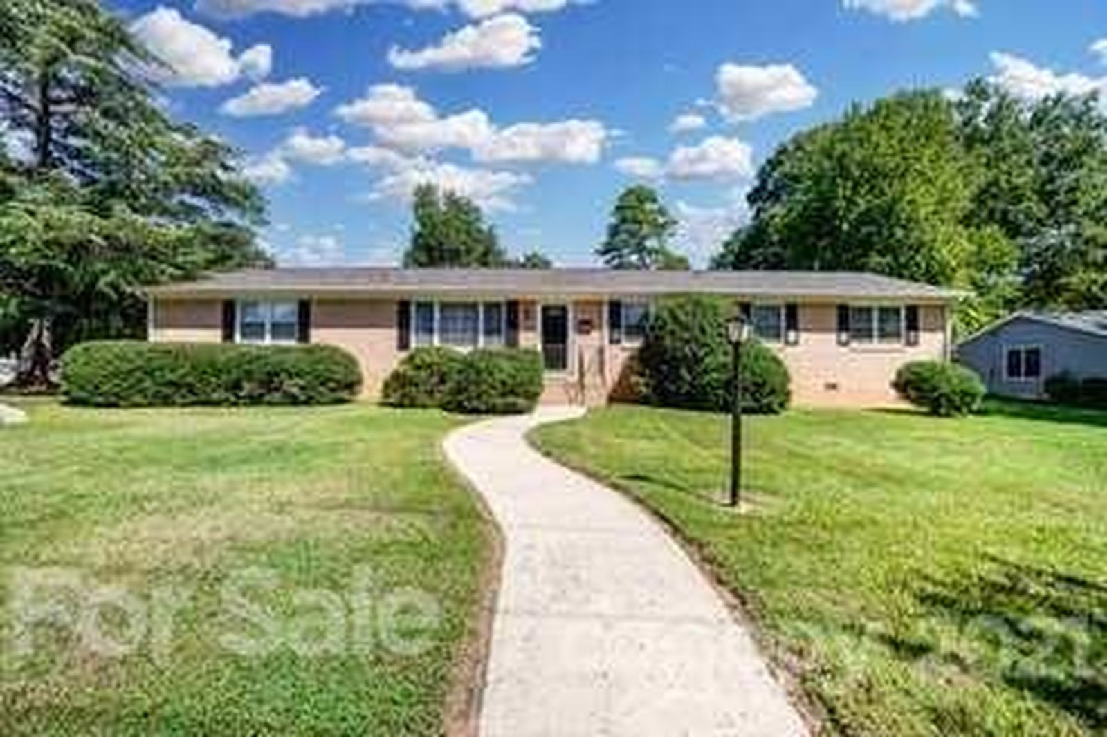 Property image 1 at 1100 Nottingham Drive, Gastonia, NC 28054