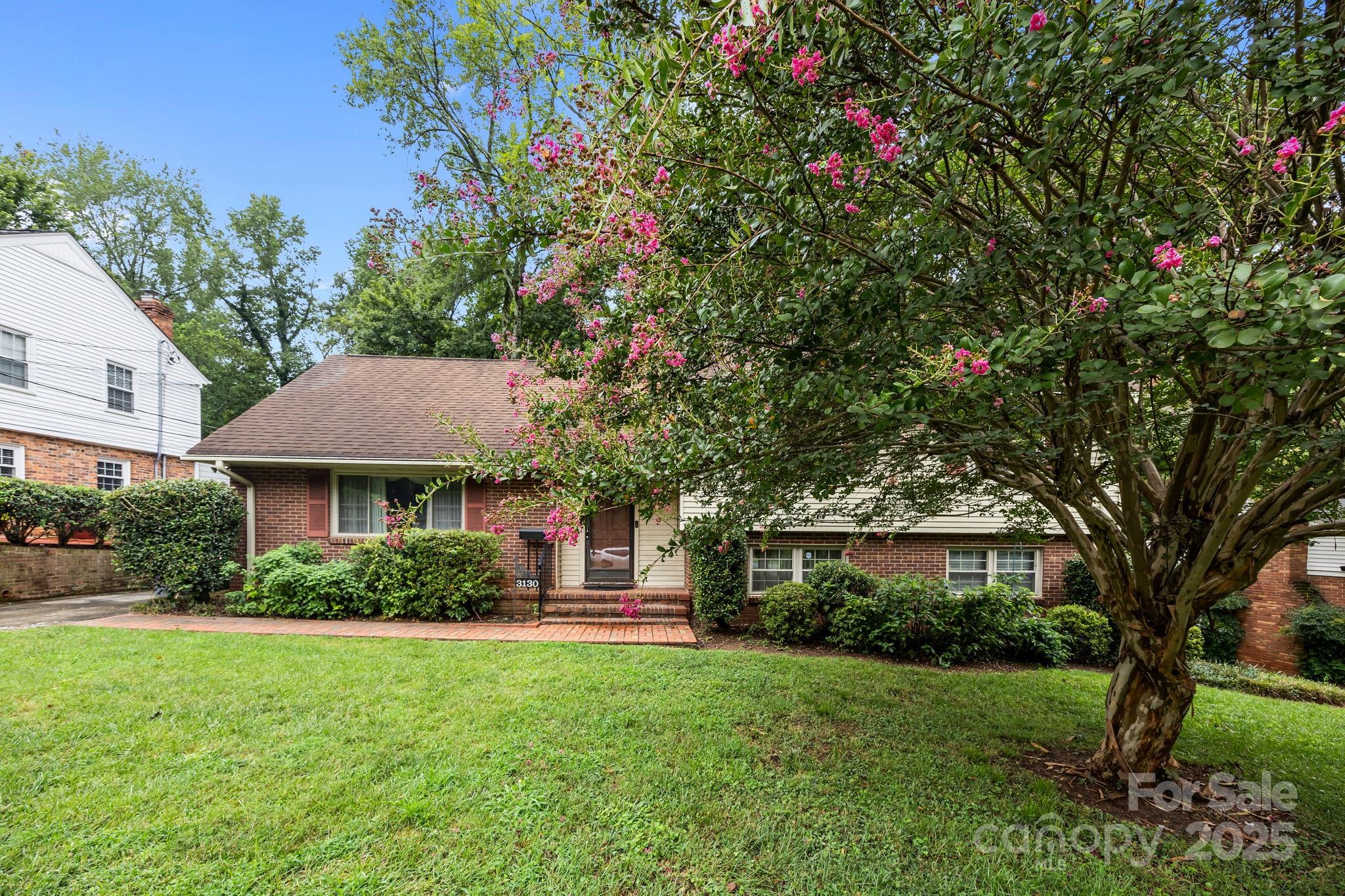 Property image 2 of 3130 Spring Valley Road in Spring Valley, Charlotte, NC 28210