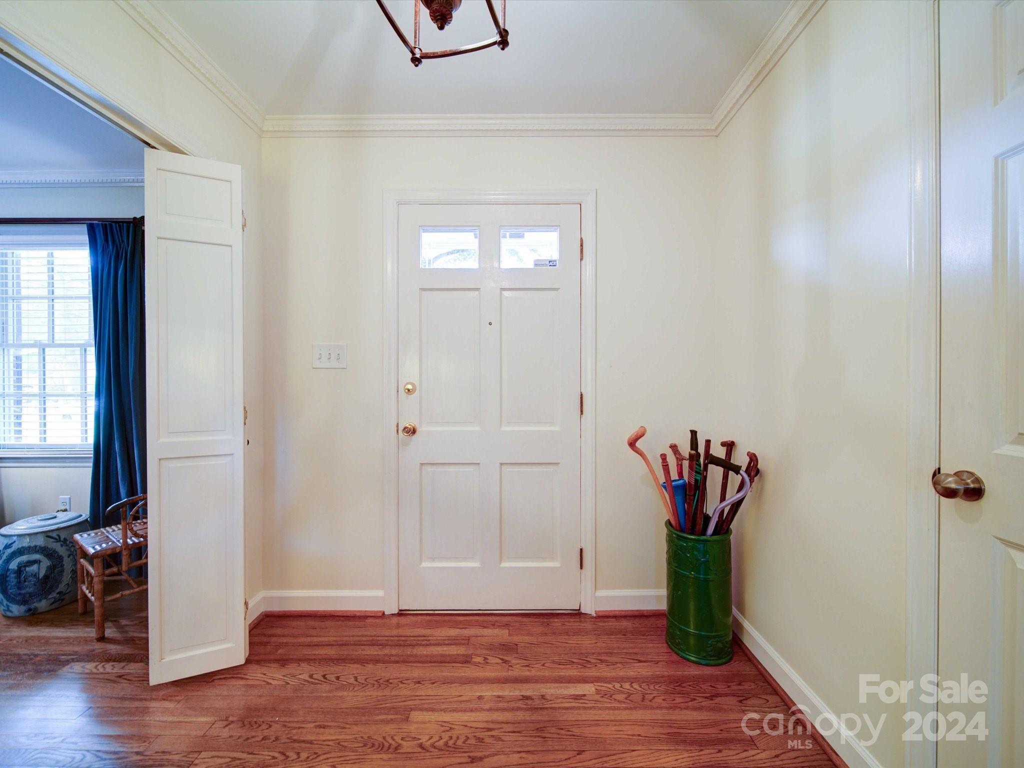 Property image 4 of 1112 Woodvale Avenue in Sherwood Forest, Gastonia, NC 28054