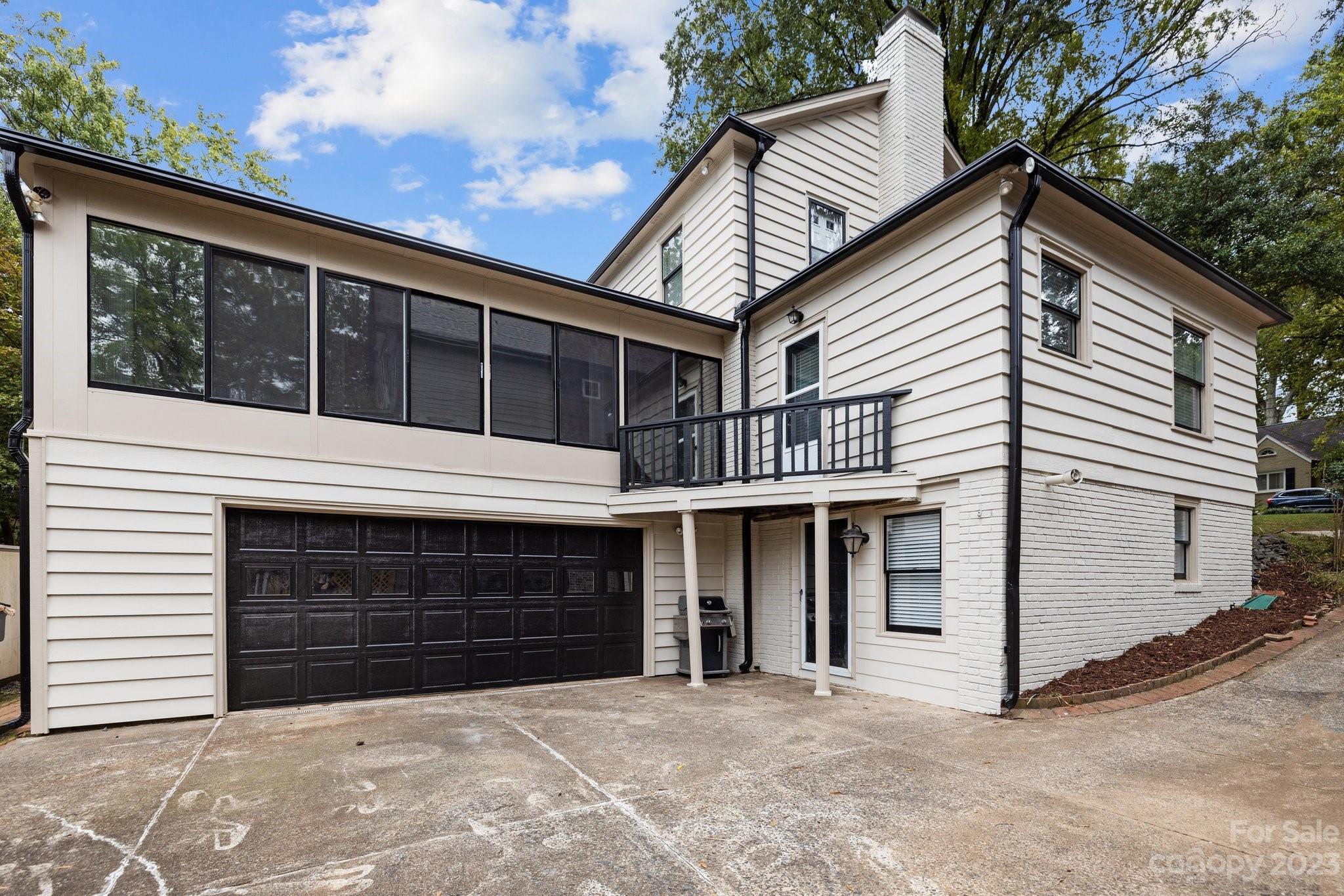 Property image 2 of 312 Brandywine Road in Myers Park Manor, Charlotte, NC 28209