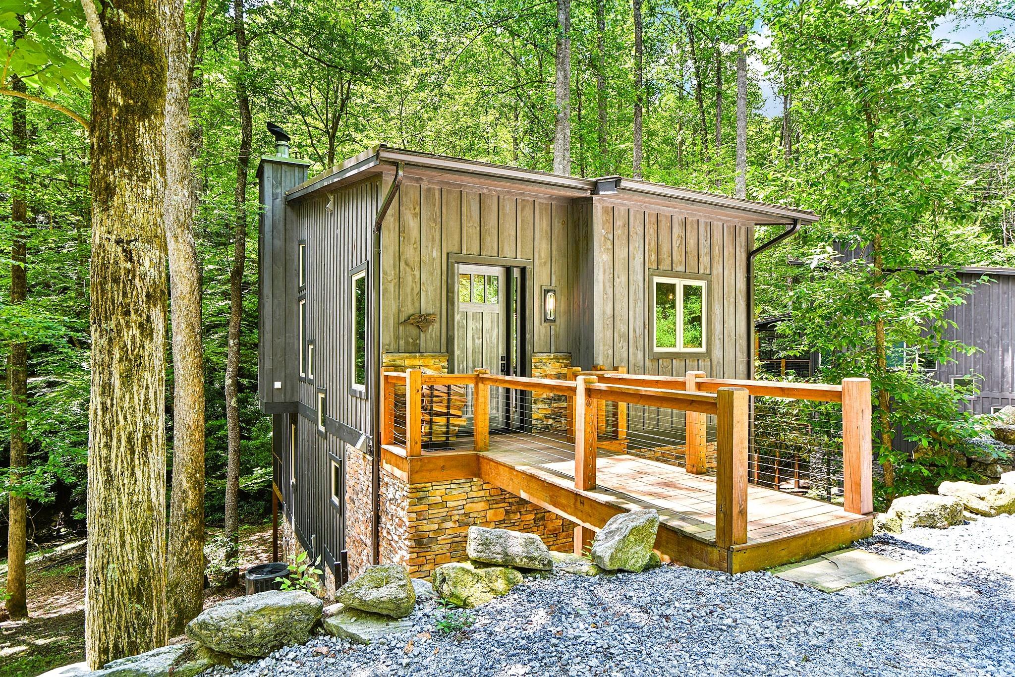 Property image 2 of 35 Creekside Village Court in The Divide, Sapphire, NC 28774