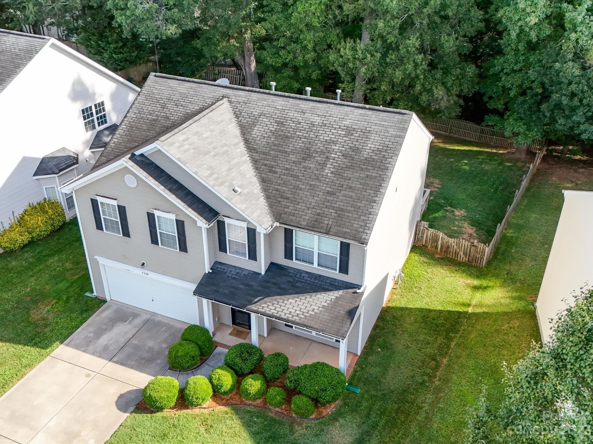 Property image 2 of 2306 Equestrian Drive in Weddington Ridge, Matthews, NC 28105