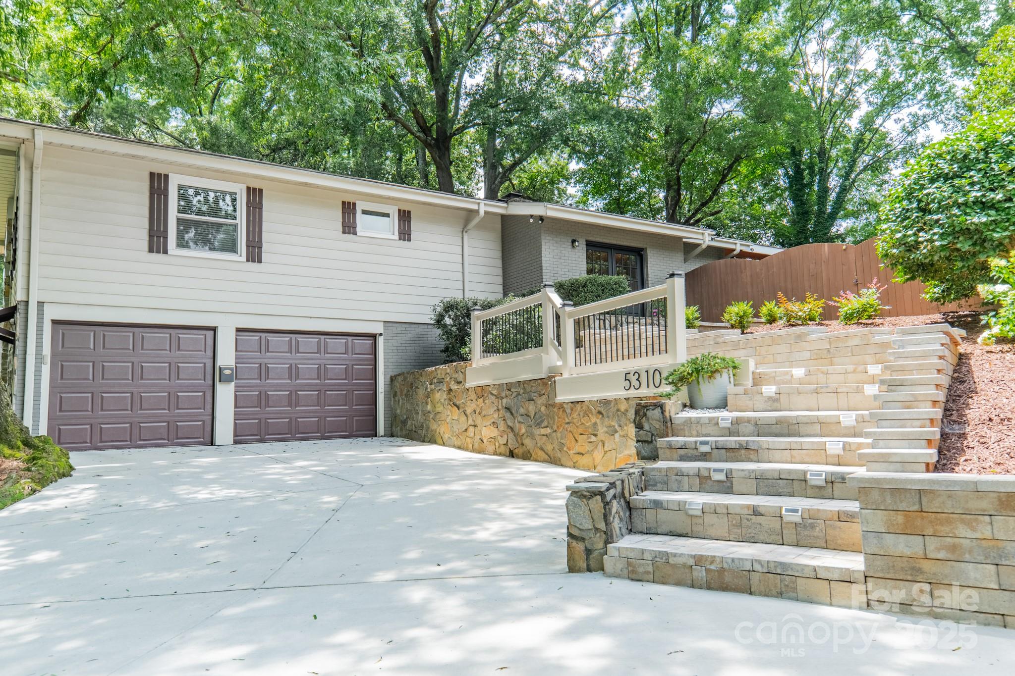 Property image 2 of 5310 Londonderry Road in Madison Park, Charlotte, NC 28210