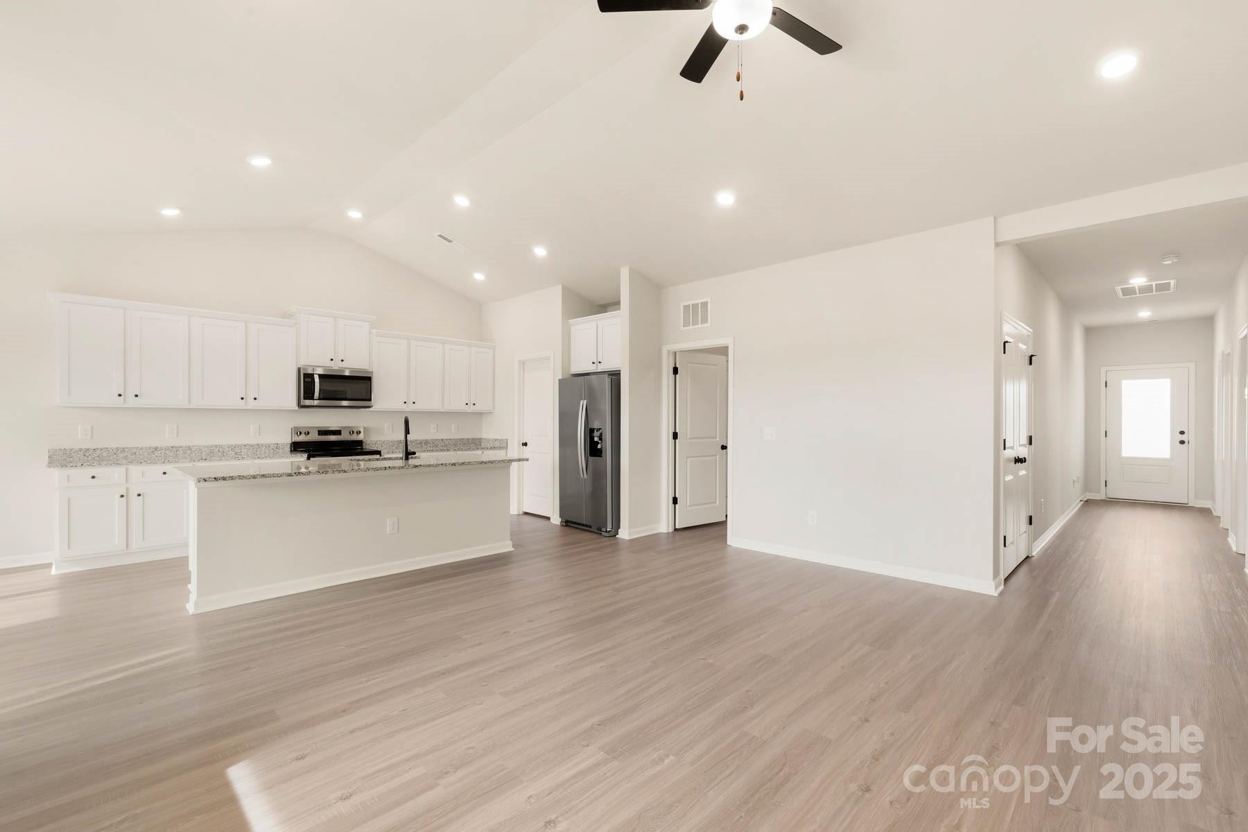 Property image 3 of 3254 Maple Ridge Drive in Stagecoach Station, Gastonia, NC 28052