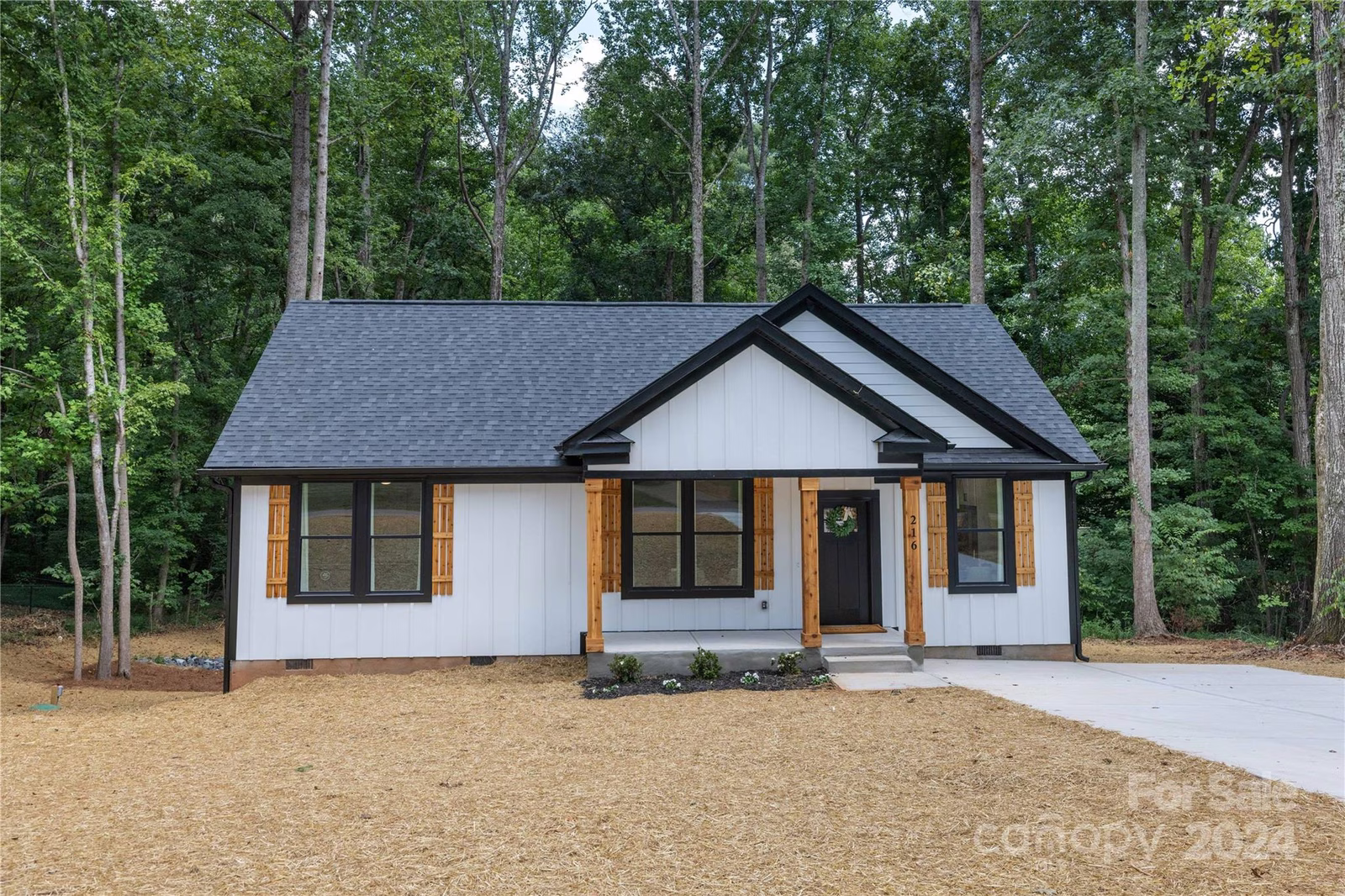Property image 1 at 216 Briar Creek Road, Gastonia, NC 28056