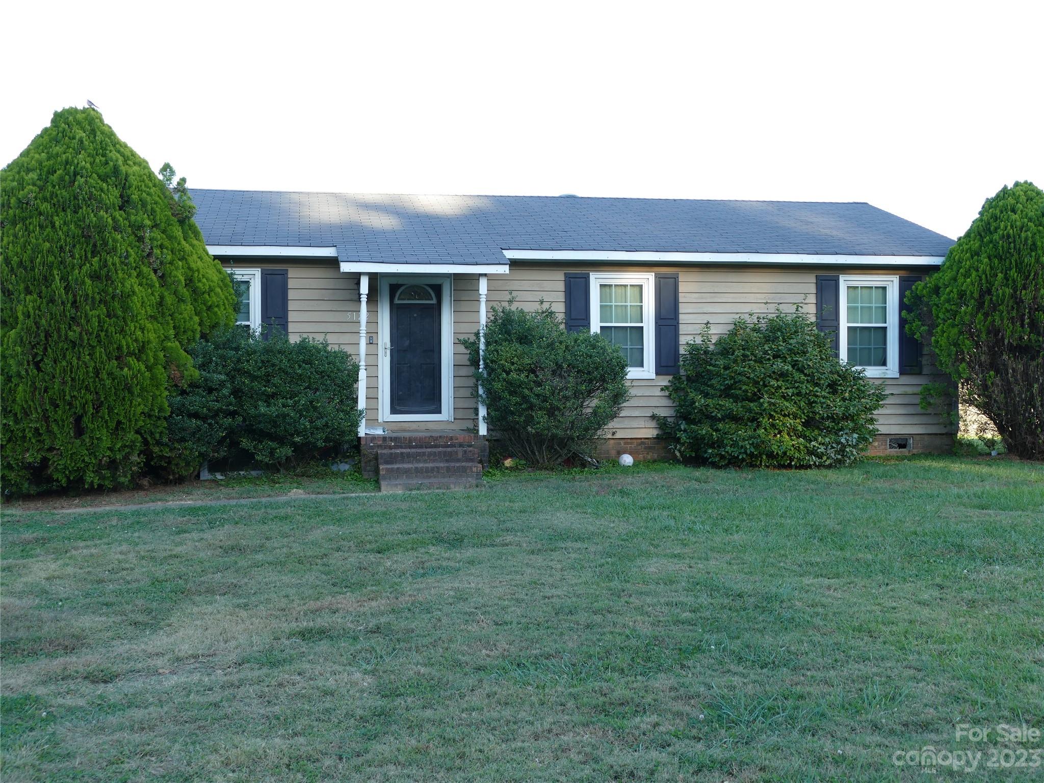 Property image 2 of 5122 Willow Run Drive in Hampton Meadows, Monroe, NC 28110