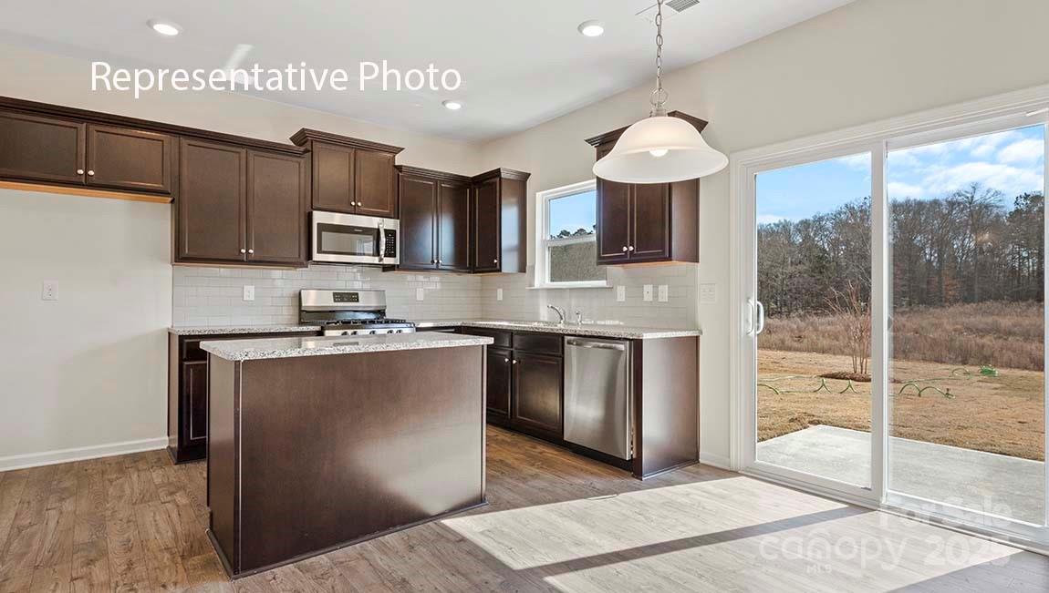 Property image 5 of 9528 Maltese Drive in Nolen Farm, Gastonia, NC 28056