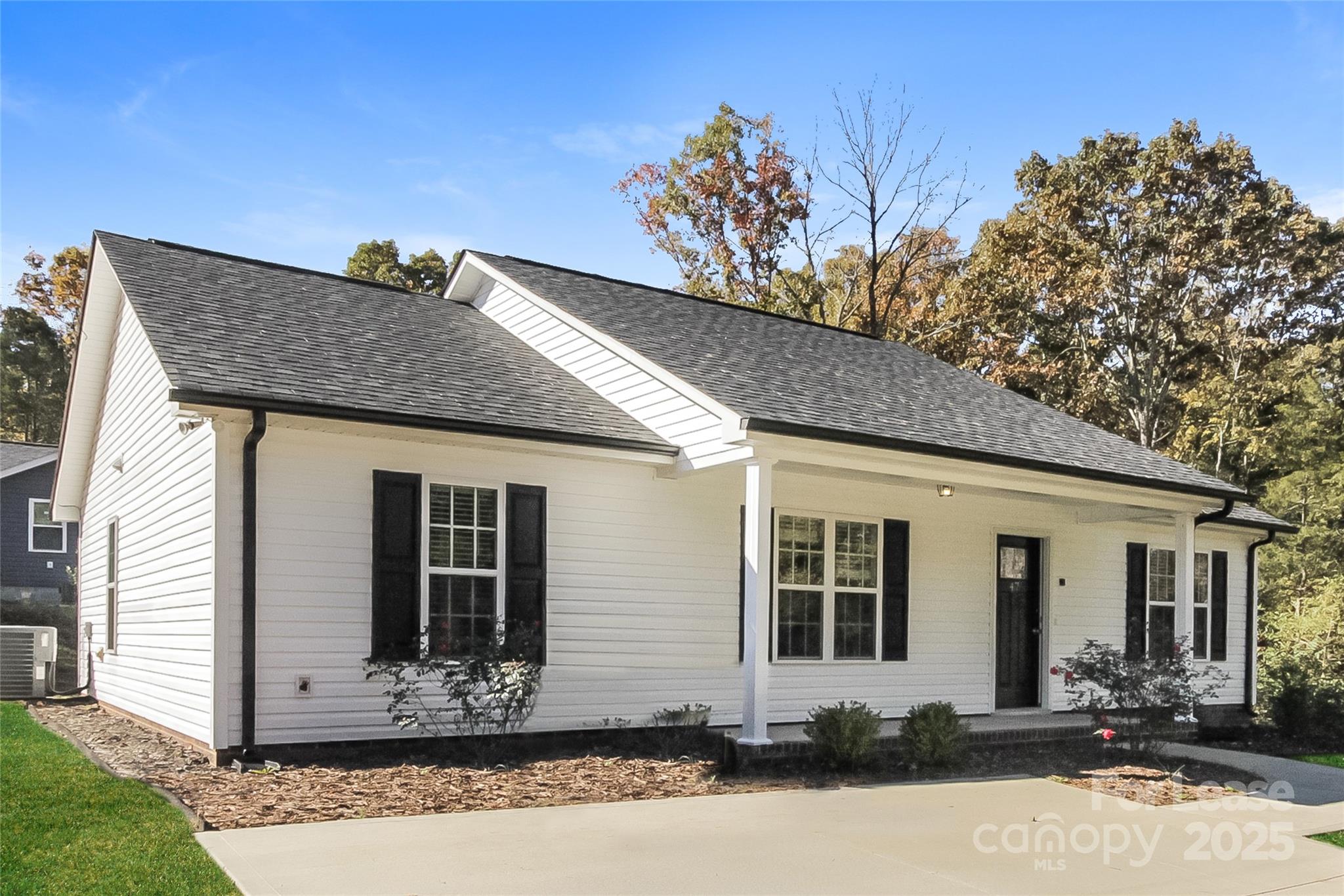 Property image 4 of 47 Lakewood Court in Parkwood, Concord, NC 28027