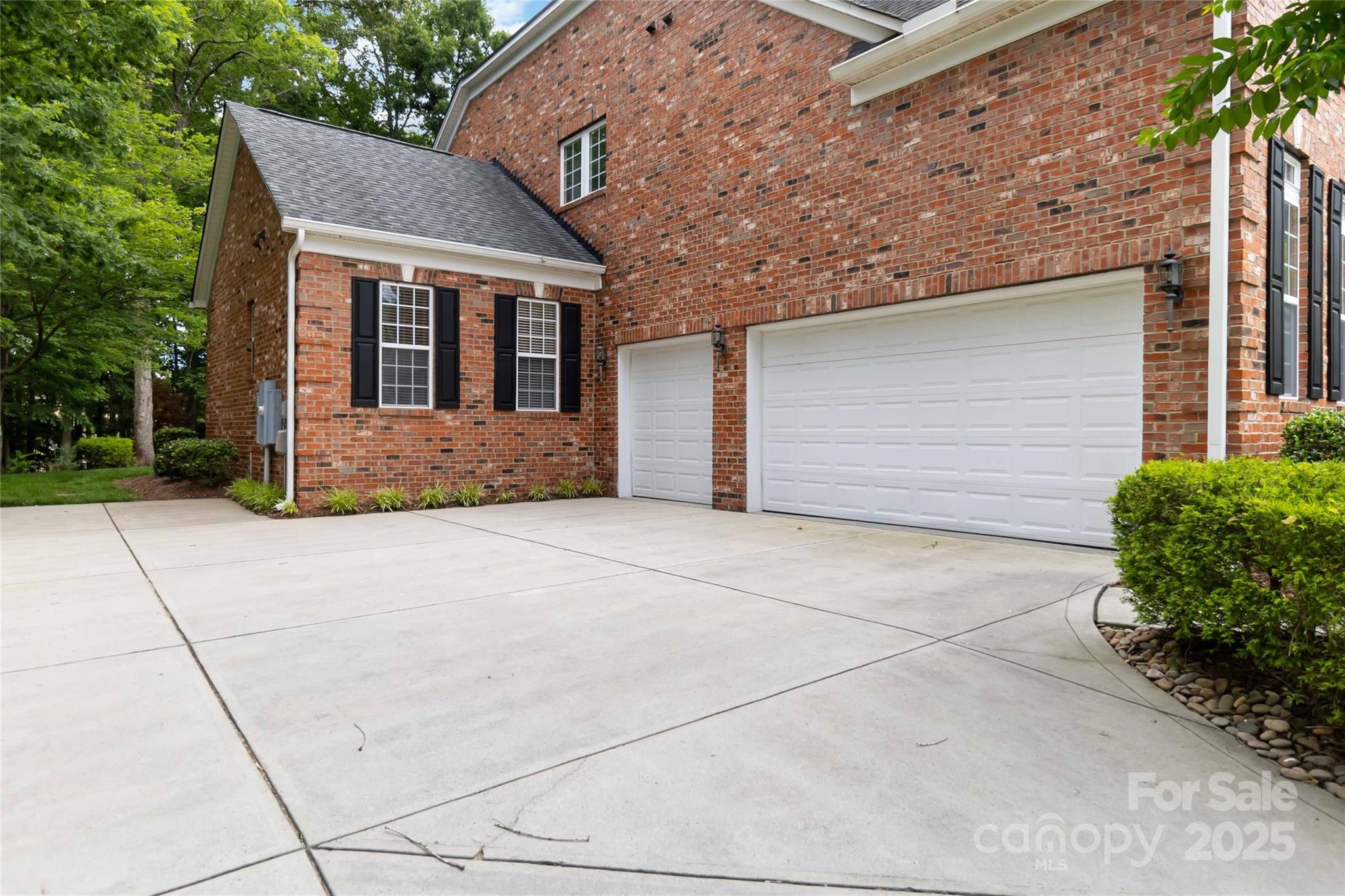 Property image 3 of 7302 Yellowhorn Trail in Weddington Trace, Waxhaw, NC 28173