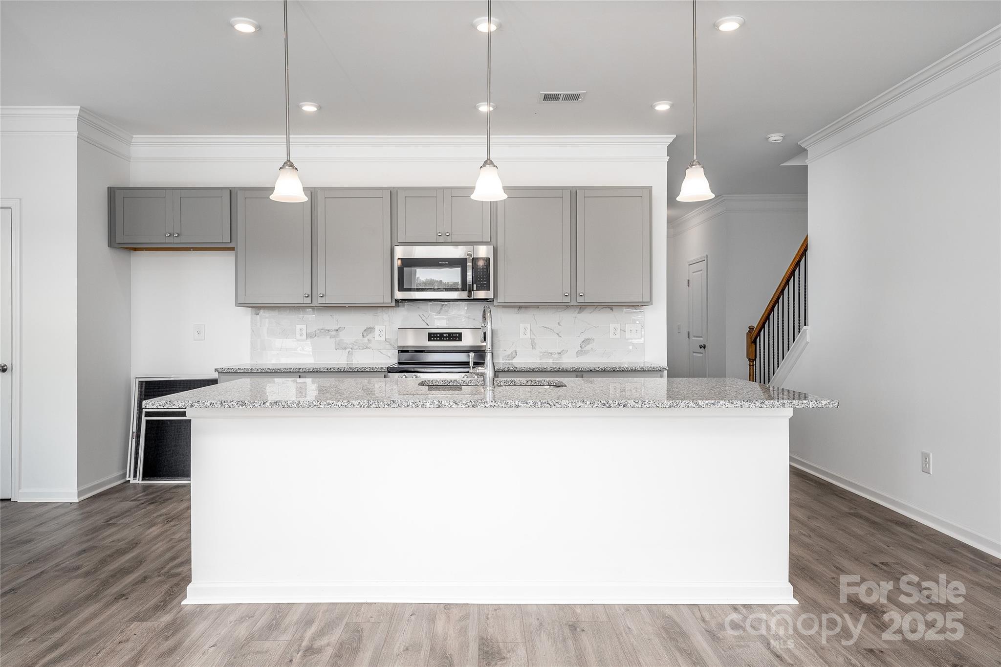 Property image 3 of 1237 Langston Lane in Country Club Village, Salisbury, NC 28144
