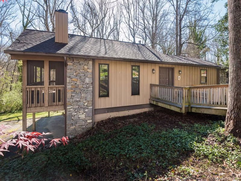 Property image 3 at 3016 Chestnut Tree Road, Hendersonville, NC 28792