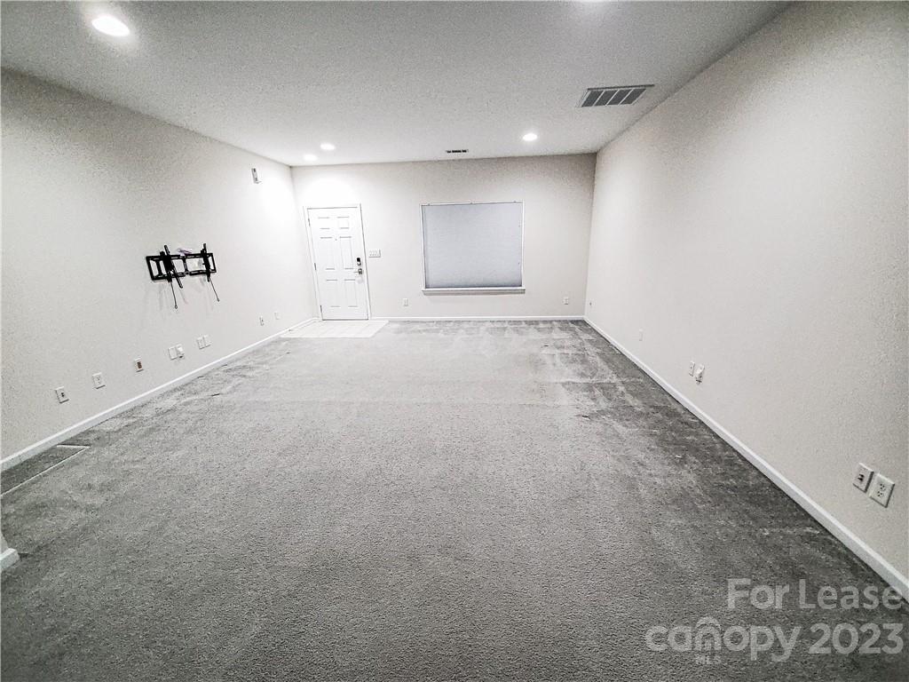 Property image 2 of 702 Perth Drive in Villages of Wesley Chapel, Monroe, NC 28110