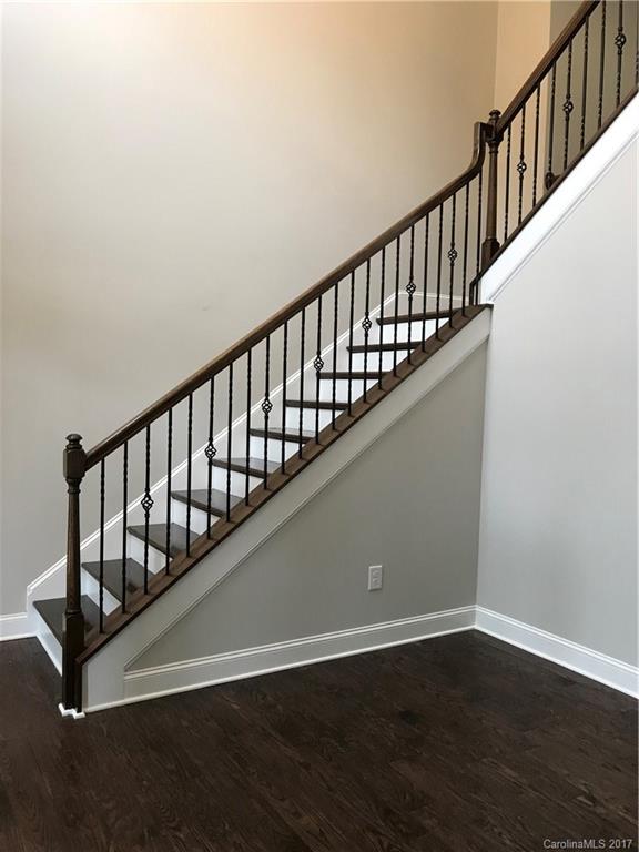 Property image 2 of 237 Woodstream Circle in Norman Woods, Mooresville, NC 28117