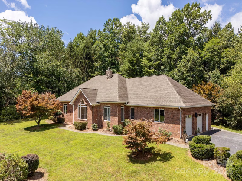 15 Oak Gate Drive
