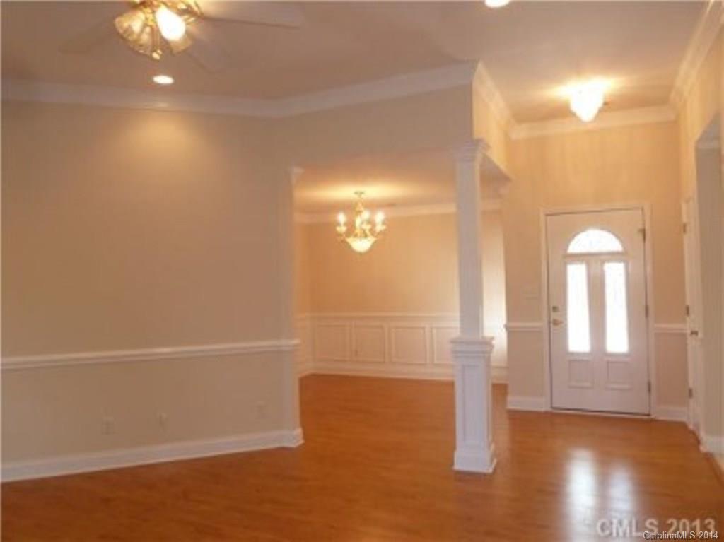 Property image 2 of 1542 Elkhart Circle in Hoffman Place, Gastonia, NC 28054