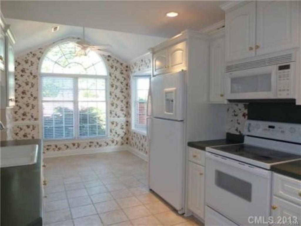 Property image 4 of 1542 Elkhart Circle in Hoffman Place, Gastonia, NC 28054