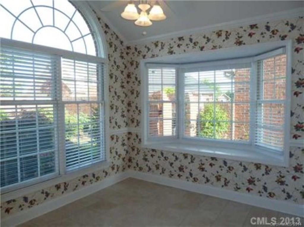Property image 5 of 1542 Elkhart Circle in Hoffman Place, Gastonia, NC 28054